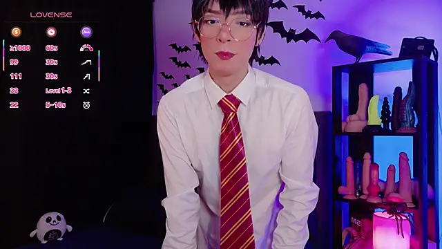 Snapshot of Sammy_Russell chatting on 28, 10, 2025 Sammy Russell online show from 28, 10, 2025