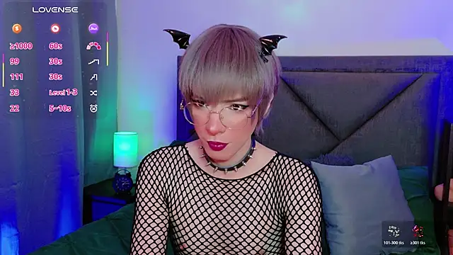 Snapshot of Sammy_Russell chatting on 12, 6, 2026 Sammy Russell online show from 12, 6, 2026