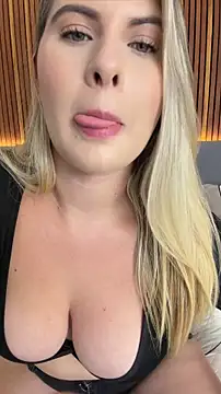 EmiilyAdams  online show from 23, 7, 2026
