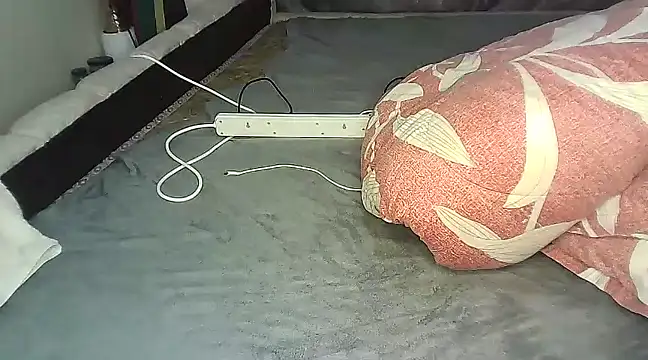 pretty bums online show from 9, 12, 2024