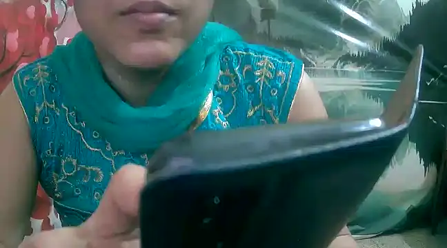 LOVERIAKOL online show from 28, 2, 2025