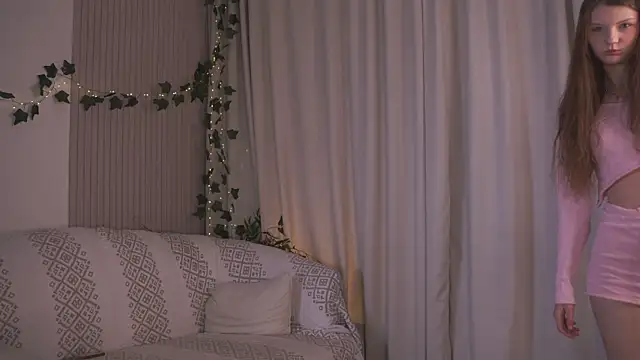 CindyGarrison online show from 26, 10, 2025