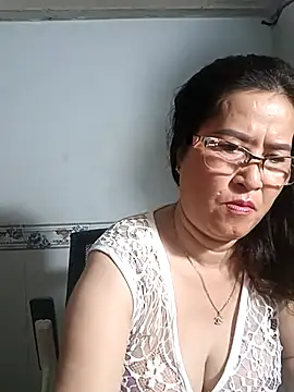 Snapshot of phnz chatting on 15, 2, 2025 phnz online show from 15, 2, 2025