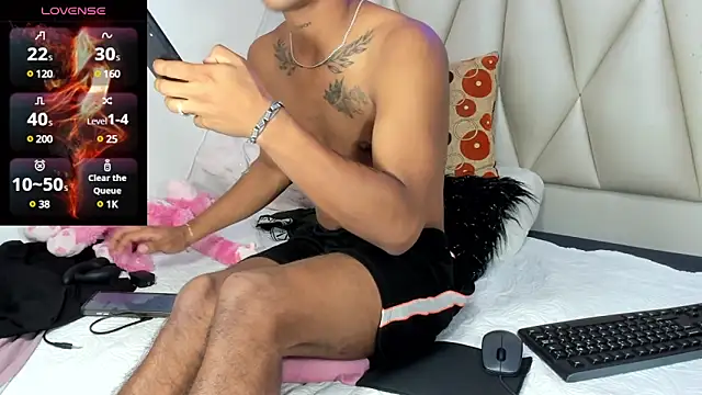 Snapshot of Backsex_boy chatting on 1, 2, 2025 Backsex boy online show from 1, 2, 2025