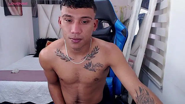 Snapshot of Backsex_boy chatting on 20, 2, 2025 Backsex boy online show from 20, 2, 2025