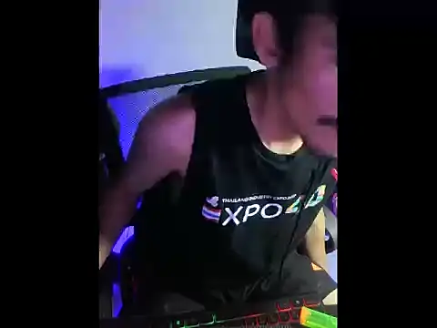 Snapshot of cloudyth1994 chatting on 16, 1, 2026 cloudyth1994 online show from 16, 1, 2026