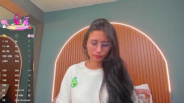 NayeCloud online show from 8, 1, 2026