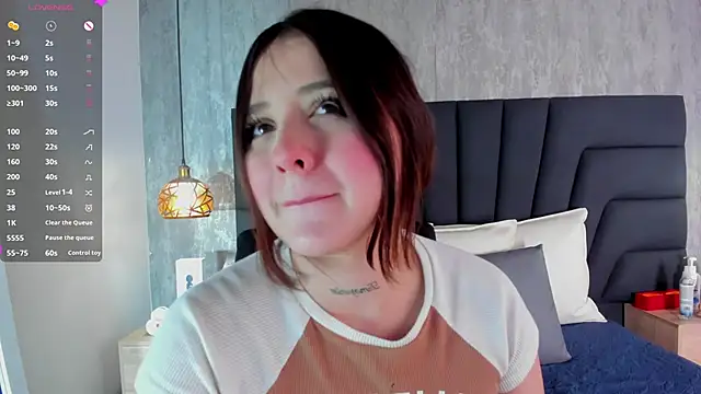 Sabrina Lennox online show from 20, 2, 2025