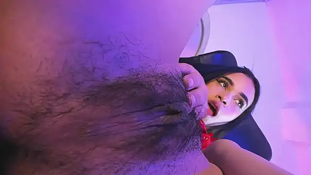 Jasmin Skinny online show from 5, 10, 2025