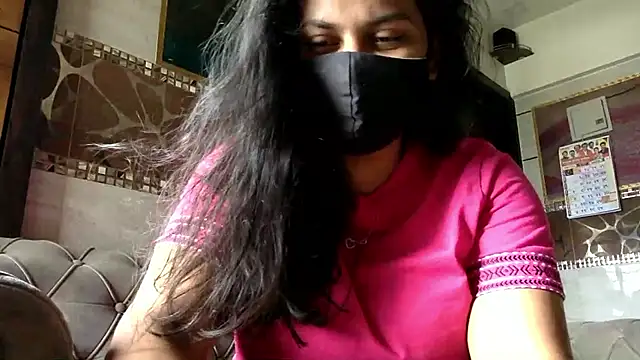 HaaniKaur online show from 18, 4, 2026