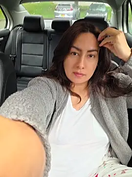 xLadyScarlettx online show from 25, 4, 2026