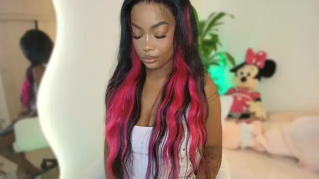 Isaa Coleman  online show from 28, 4, 2026