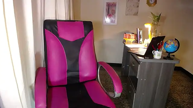 danielle rose 1 online show from 31, 3, 2026