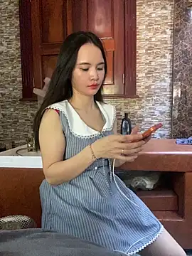 LiLi-Kirix99 online show from 4, 6, 2026