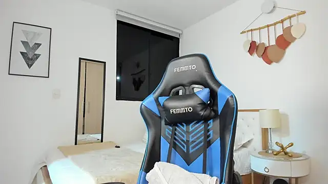 mateoleonee online show from 1, 3, 2025