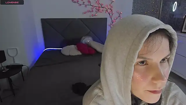 CassieEvans online show from 24, 4, 2026