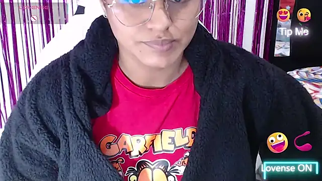 SweetAlmaa online show from 11, 3, 2026