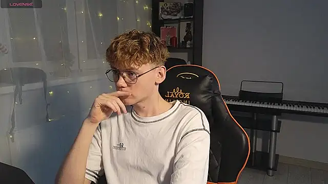 Snapshot of Keytaro chatting on 18, 2, 2025 Keytaro online show from 18, 2, 2025