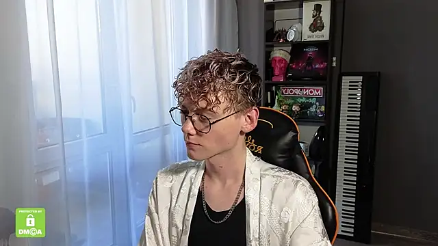 Snapshot of Keytaro chatting on 21, 9, 2025 Keytaro online show from 21, 9, 2025