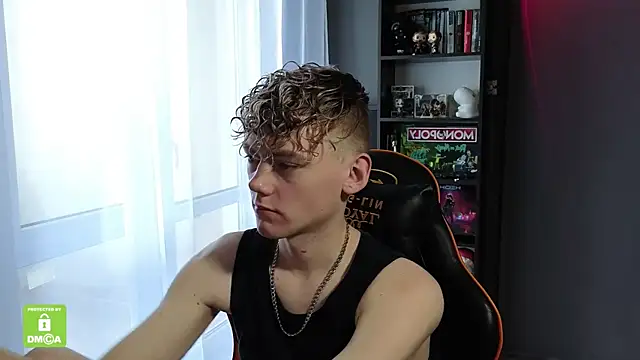 Snapshot of Keytaro chatting on 30, 10, 2025 Keytaro online show from 30, 10, 2025