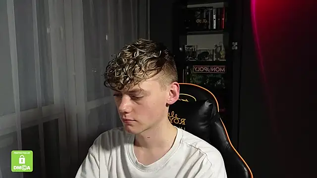 Snapshot of Keytaro chatting on 13, 11, 2025 Keytaro online show from 13, 11, 2025