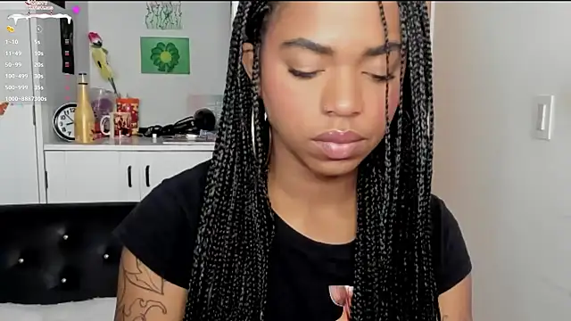 Snapshot of Marce_22 chatting on 3, 12, 2024 Marce 22 online show from 3, 12, 2024