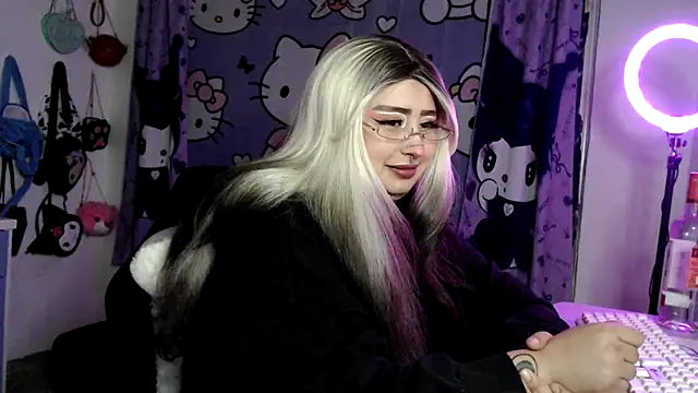 lussyevans24 online show from 25, 4, 2026