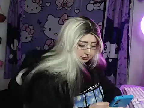 lussyevans24 online show from 28, 4, 2026