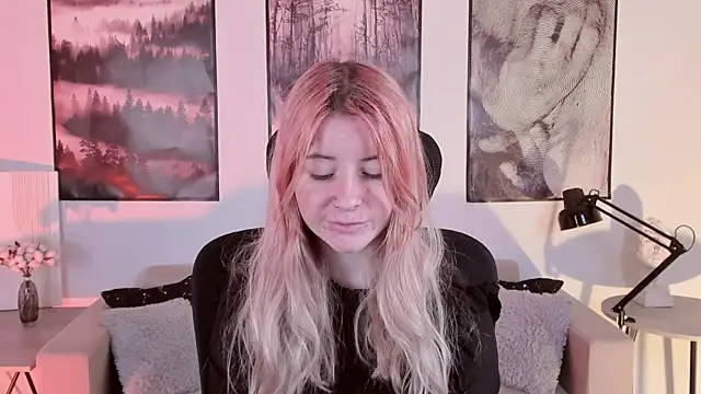 LexiWenford online show from 11, 12, 2024