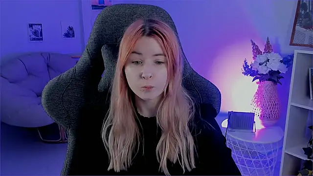 LexiWenford online show from 12, 12, 2024