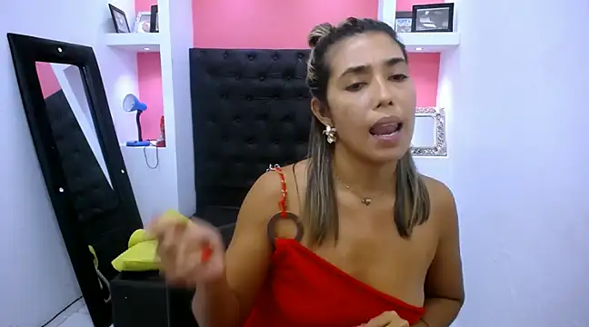 Snapshot of Dona_Tela chatting on 20, 12, 2024 Dona Tela online show from 20, 12, 2024