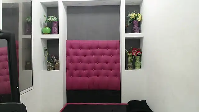 Snapshot of Dona_Tela chatting on 28, 12, 2024 Dona Tela online show from 28, 12, 2024