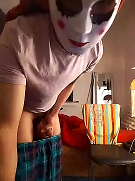 Snapshot of Dennis_2024 chatting on 5, 1, 2025 Dennis 2024 online show from 5, 1, 2025