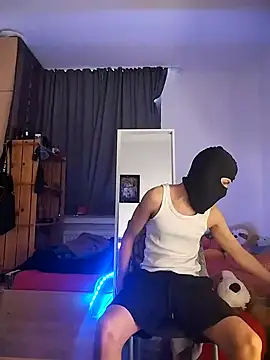 Snapshot of Dennis_2024 chatting on 20, 1, 2025 Dennis 2024 online show from 20, 1, 2025