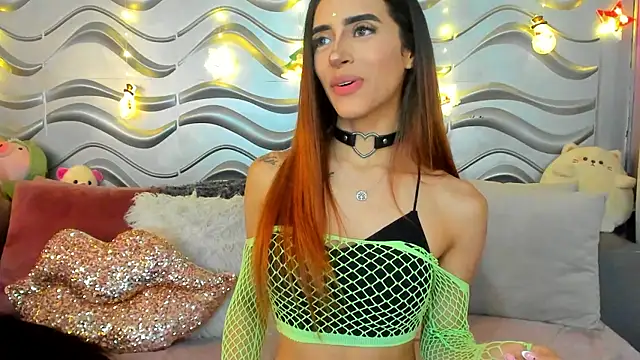 Snapshot of StormiRusso chatting on 23, 12, 2024 StormiRusso online show from 23, 12, 2024