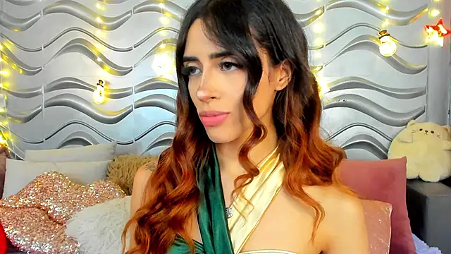 Snapshot of StormiRusso chatting on 1, 1, 2025 StormiRusso online show from 1, 1, 2025