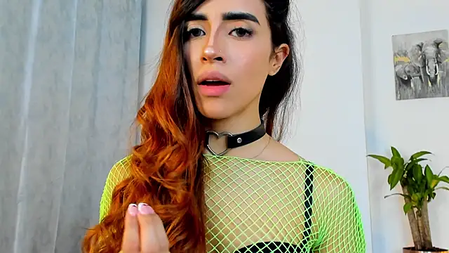 Snapshot of StormiRusso chatting on 10, 1, 2025 StormiRusso online show from 10, 1, 2025