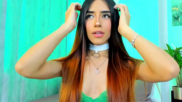 Snapshot of StormiRusso chatting on 24, 1, 2025 StormiRusso online show from 24, 1, 2025