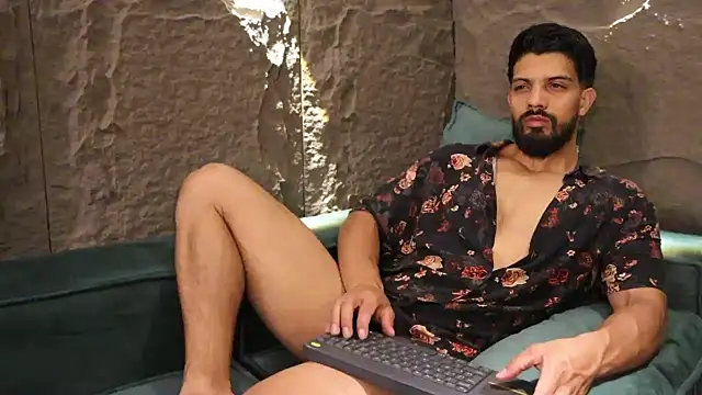 DannSaenz online show from 6, 3, 2025