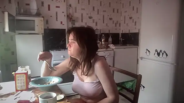 Diamond Tyler online show from 22, 4, 2026