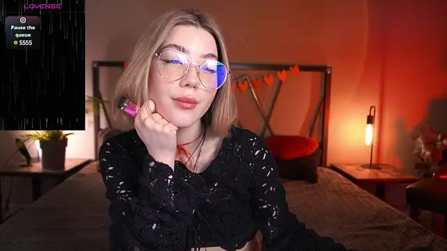 LindaThacker online show from 27, 2, 2025