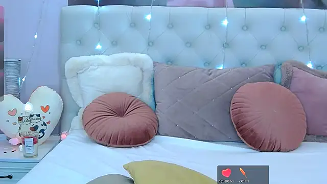 VioletUmi online show from 27, 2, 2025