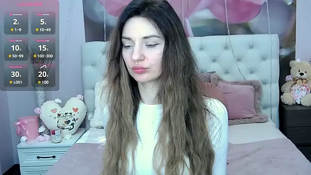 VioletUmi online show from 9, 3, 2025