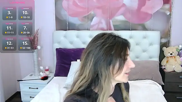 VioletUmi online show from 15, 9, 2025