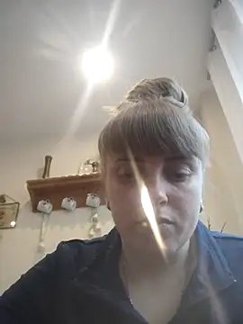 Snapshot of CoddessCrystal chatting on 25, 3, 2026 CoddessCrystal online show from 25, 3, 2026