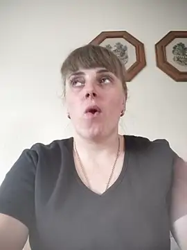 Snapshot of CoddessCrystal chatting on 3, 4, 2026 CoddessCrystal online show from 3, 4, 2026