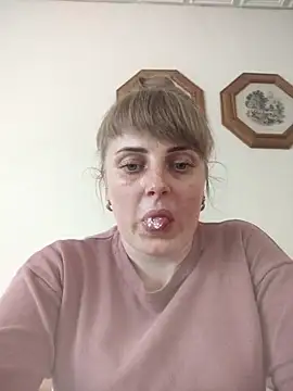 Snapshot of CoddessCrystal chatting on 16, 5, 2026 CoddessCrystal online show from 16, 5, 2026