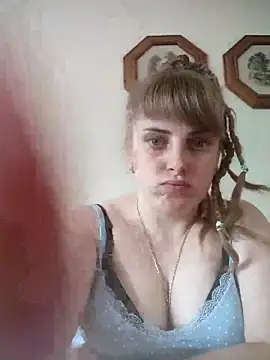 Snapshot of CoddessCrystal chatting on 20, 5, 2026 CoddessCrystal online show from 20, 5, 2026