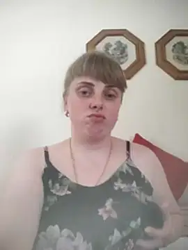 Snapshot of CoddessCrystal chatting on 27, 5, 2026 CoddessCrystal online show from 27, 5, 2026