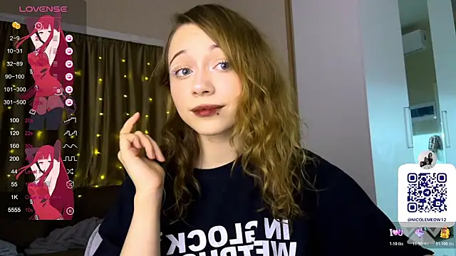 Snapshot of _SofiaBrown chatting on 3, 3, 2026 SofiaBrown online show from 3, 3, 2026